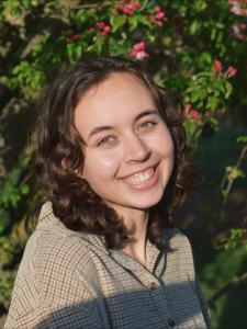 Headshot of Sophie Hammond